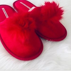 💕2/$20💕NWT Victoria Secret Slippers